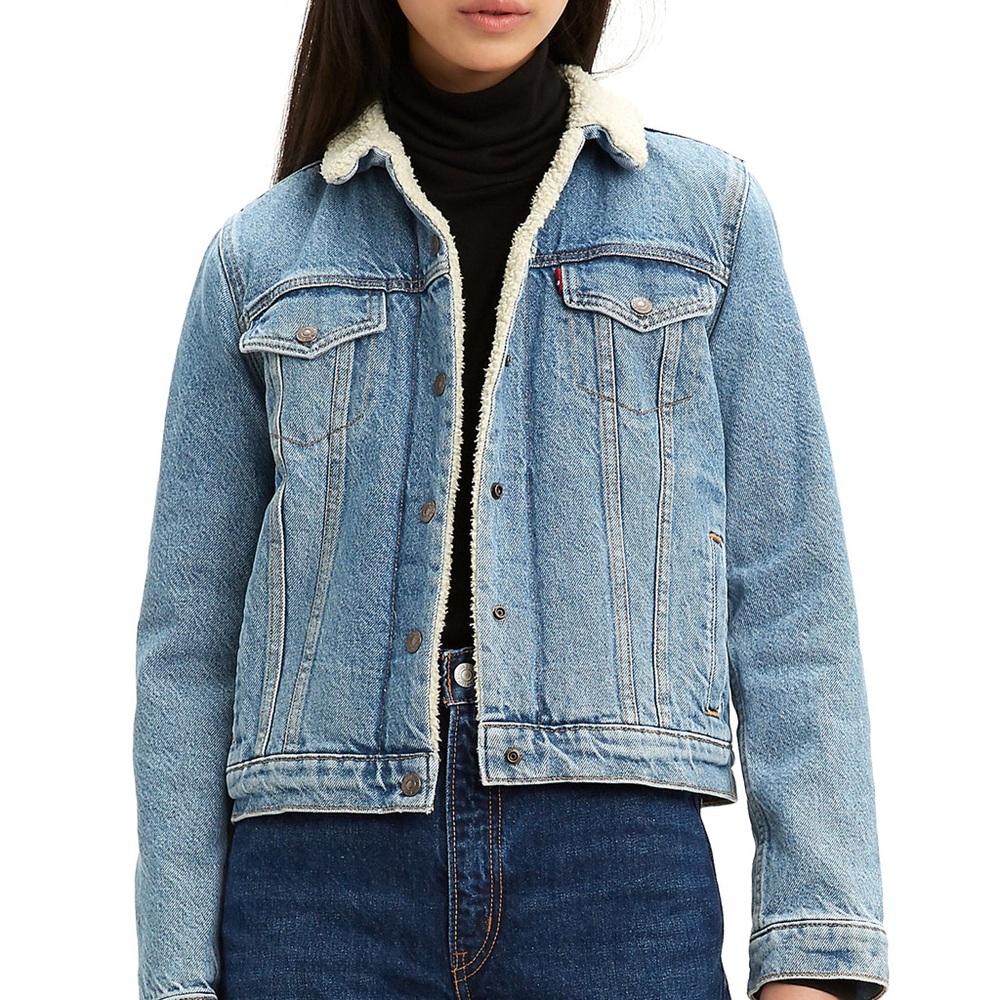 NWT LEVIS SHERPA TRUCKER JACKET